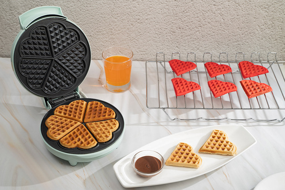 Primalite Multi Mini-HEART Waffle Maker Machine- 700 Watts | 5 Heart Waffles at once- Forst White