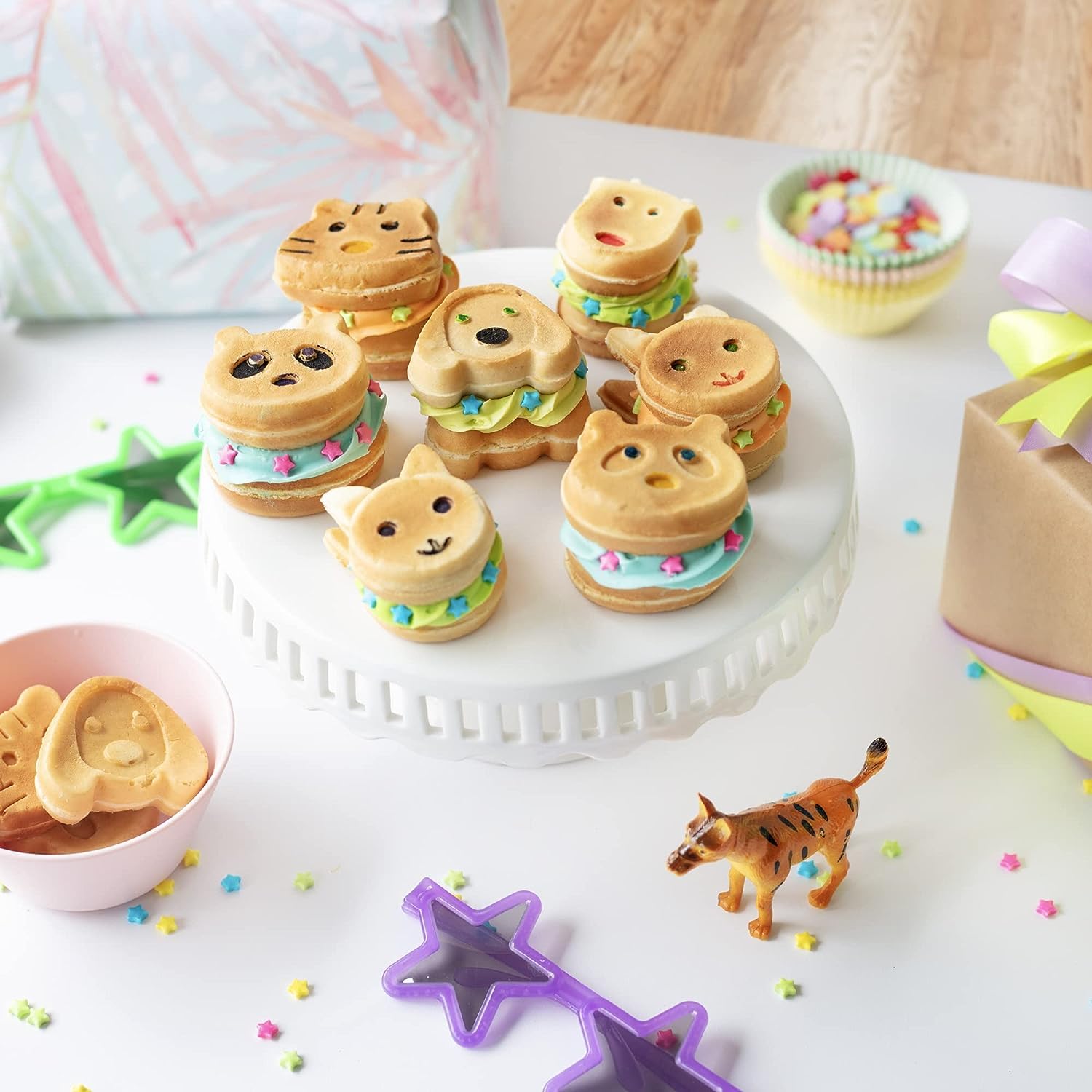 Primalite Animal Waffle Maker Machine- 700 Watts | Make 7 Fun & Cool Panda, Cat, Dog, Tiger & Reindeer Shaped Waffles Or Pancakes For Kids- Matte Black